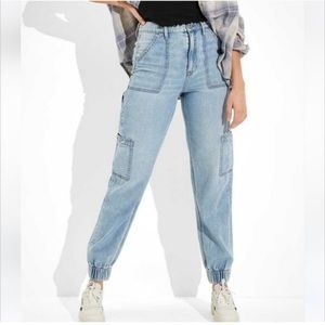 American Eagle Outfitters High Rise Cargo Denim Jogger Light Blue Size 4
